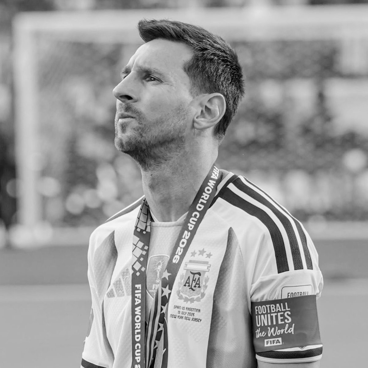choquei's tweet photo. 🚨VEJA: Messi se pronuncia após a Argentina PERDER a Copa do Mundo. https://t.co/QOEniOAVs9