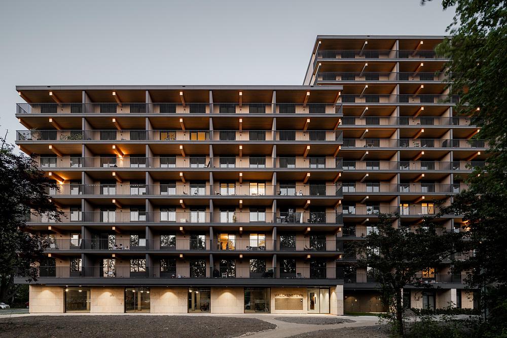 materialdistrct's tweet photo. Valckensteyn Demonstrates the Potential of Mass Timber for Affordable Housing https://t.co/xZramOKhVt

#MaterialInspiration #Materials #MassTimber #CrossLaminatedTimber #CLT #TimberConstruction #SustainableArchitecture #CircularDesign #BiobasedMaterials #MaterialInnovation https://t.co/ahMh1ZeDDQ
