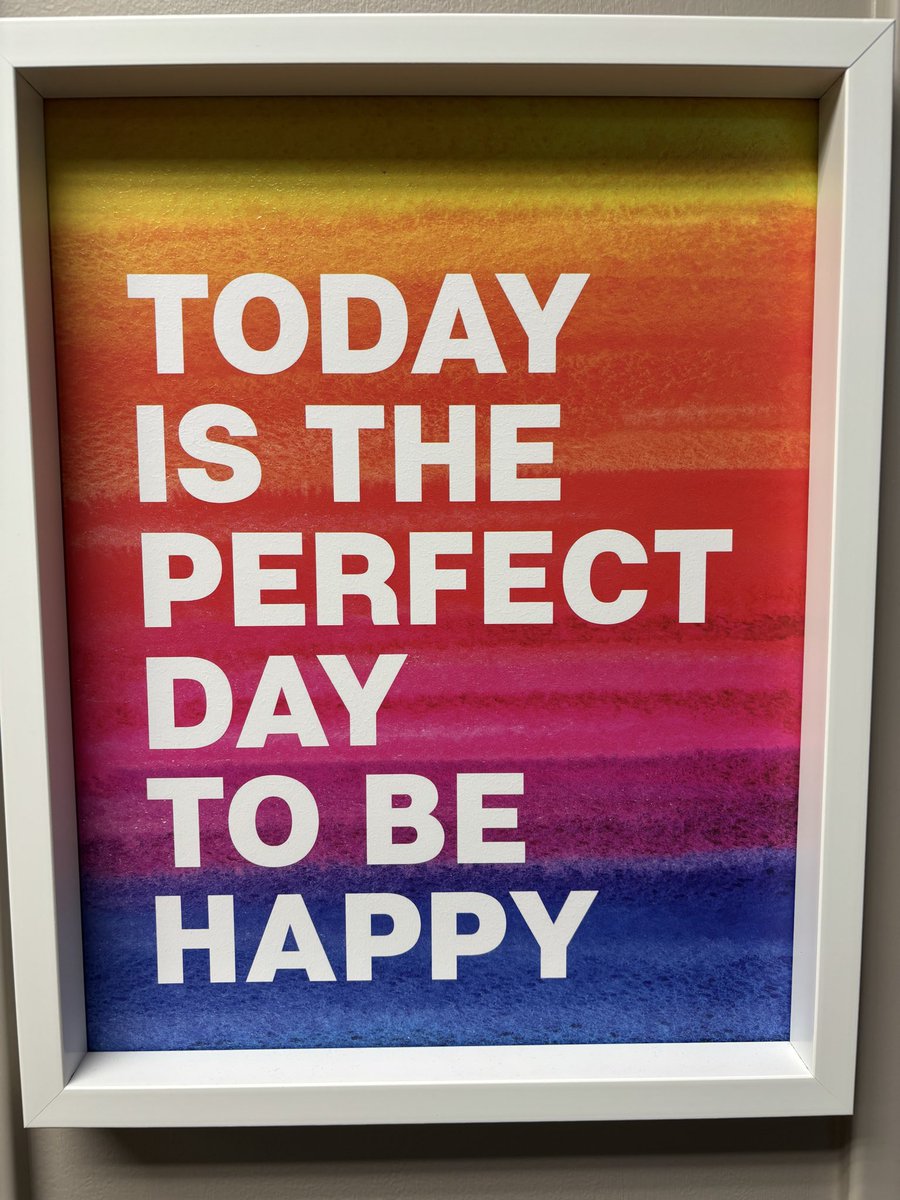 DG_Freshh's tweet photo. 5:15 alarm. New day. New week.

Time to run, clear my mind, and prepare to lead.

Balance isn’t perfection. It’s the daily effort to be present, stay grounded, and bring positivity.

Before the bell.

#SchoolLeadership #LeadWell https://t.co/i0GvJa87YW