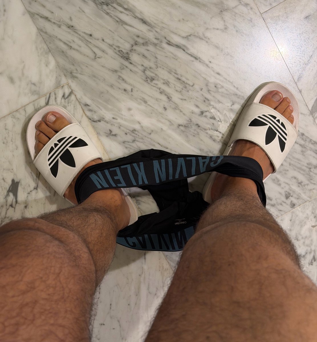 WulfMaster90's tweet photo. Get on the floor and get intoxicated with my after gym scent https://t.co/RPdJA8OBew