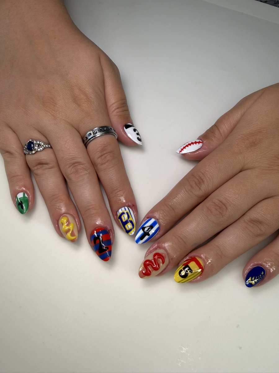 Keri_Ann01's tweet photo. Every year my friends and I get a suite for a @Brewers game and ofc my nails have to look the part.
Let’s just say my nail tech knocked it out of the park!! https://t.co/GdY6j2RFik