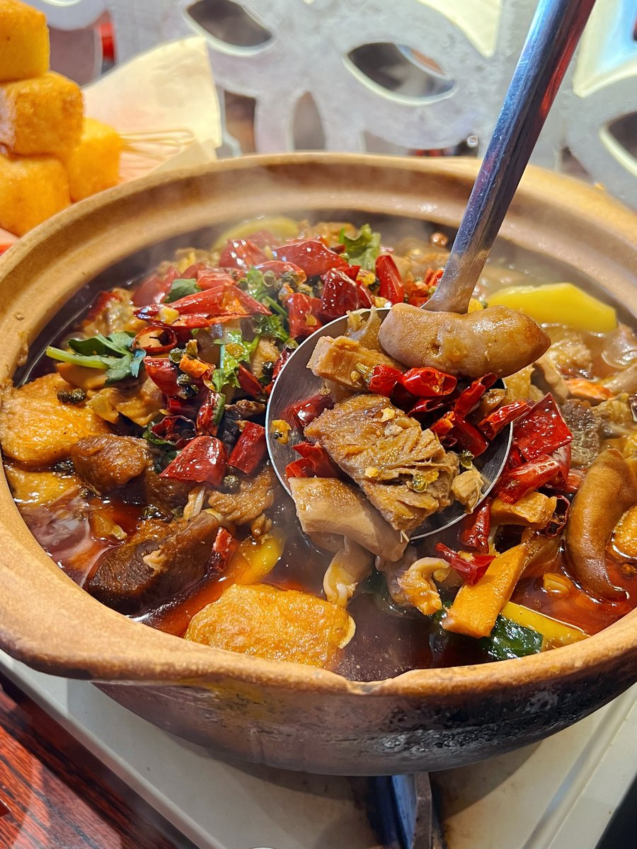 zeus8266's tweet photo. Just tried the new hand-pulled noodle shop downtown—chewy noodles, rich spicy broth, and that crispy side dish hit so good! 10/10 would come back this week https://t.co/w6sCq0P3Wj