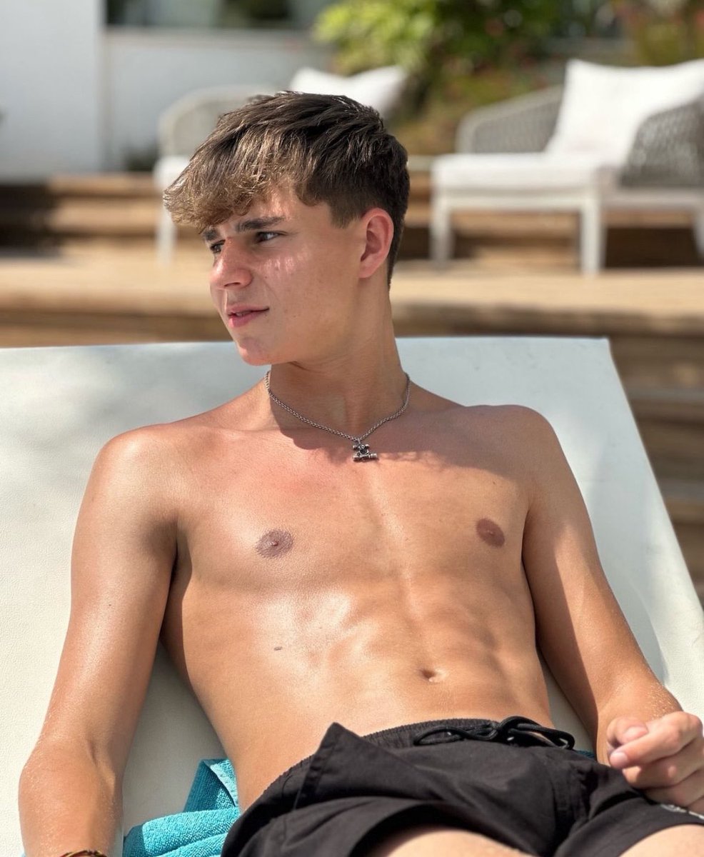 Klaysrs's tweet photo. https://t.co/oVoK0xEwj1
Kaï😍 https://t.co/92aZv13IZK