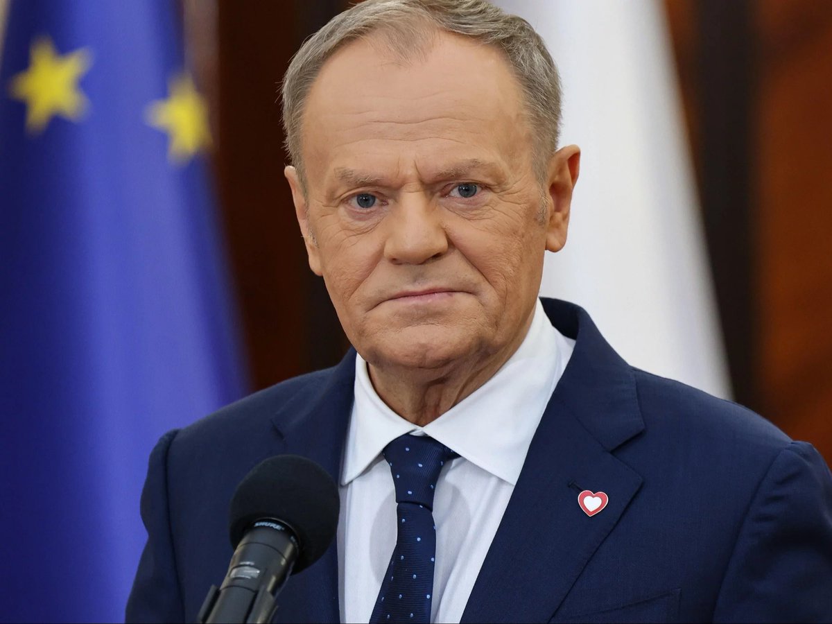 NigdyWiecejPiS's tweet photo. Premier Donald Tusk poprowadzi nasz kraj przez najbliższe 5 lat. Podaj dalej, jeśli go popierasz. 🇵🇱❤️ https://t.co/ErobXrlKo2