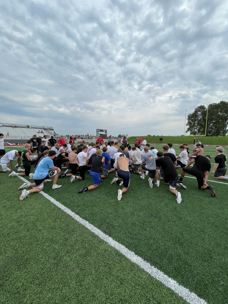 UMW_Football's tweet photo. Great day of competition at our final individual skills camp! 70 guys came out and got better in Dillon! Congratulations to Cooper Kintzler &amp; Jaxson Collard who won camp’s fastest man! 

#IAM3 #GoDawgs https://t.co/3XmwdAyew6