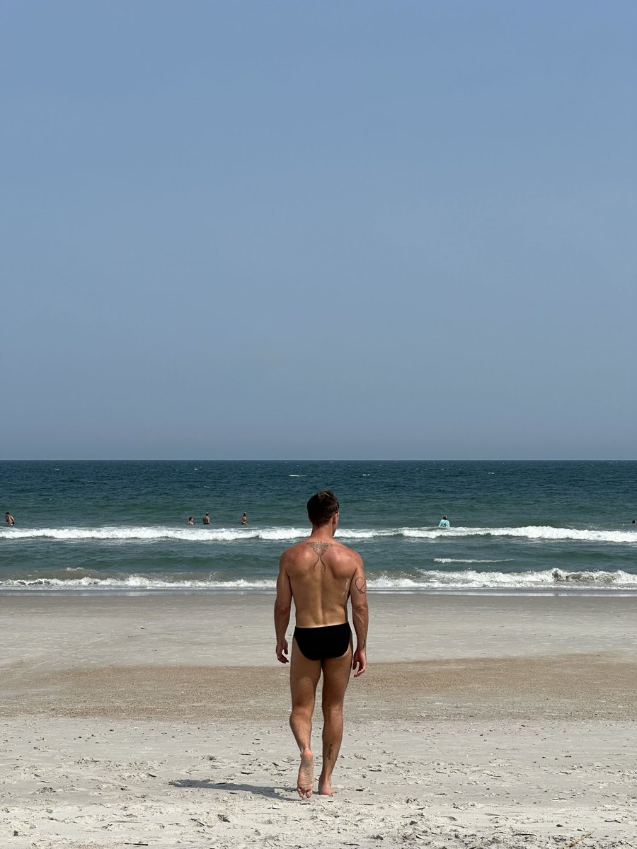 masodeco's tweet photo. wait Wrightsville beach is teaaa
#gay #speedo https://t.co/eDBRP20QAU