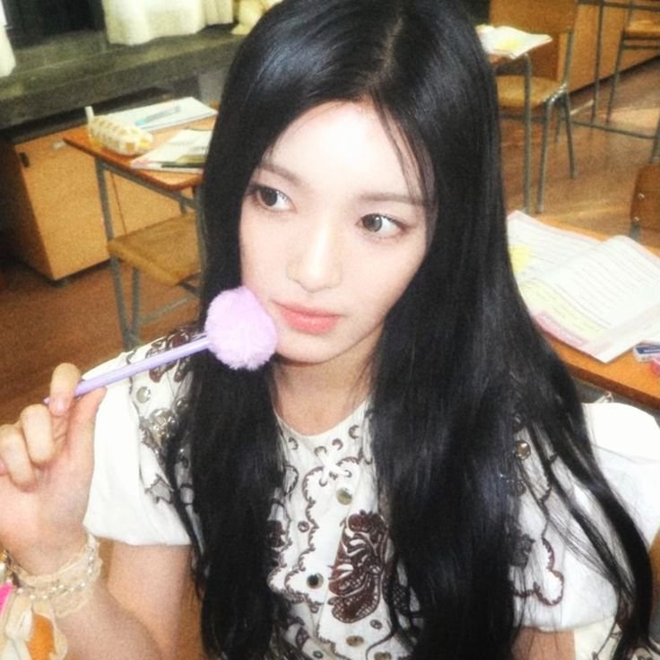spikyje0ng's tweet photo. 🐰;; BUSCANDO MUTIS! (D-1) ✮⋆˙愛

He/Him || 🇨🇴 || 06' || ♋

🥕 ⌗ ┆#kpoptwt #stantwt

Holaa, estoy buscando mutis nuevos para salir del flop, soy buena onda e interactuo mucho

Ults: Dreamcatcher, Fromis_9 y Aespa
Stan: GG stan
Acepto cualquier fandom!!

rt + fav= mutis 🫂 https://t.co/CHB59Susm3