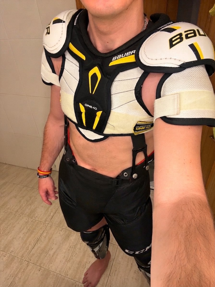 DuctapeBoy12's tweet photo. Safety first https://t.co/Cen6yr7AB0