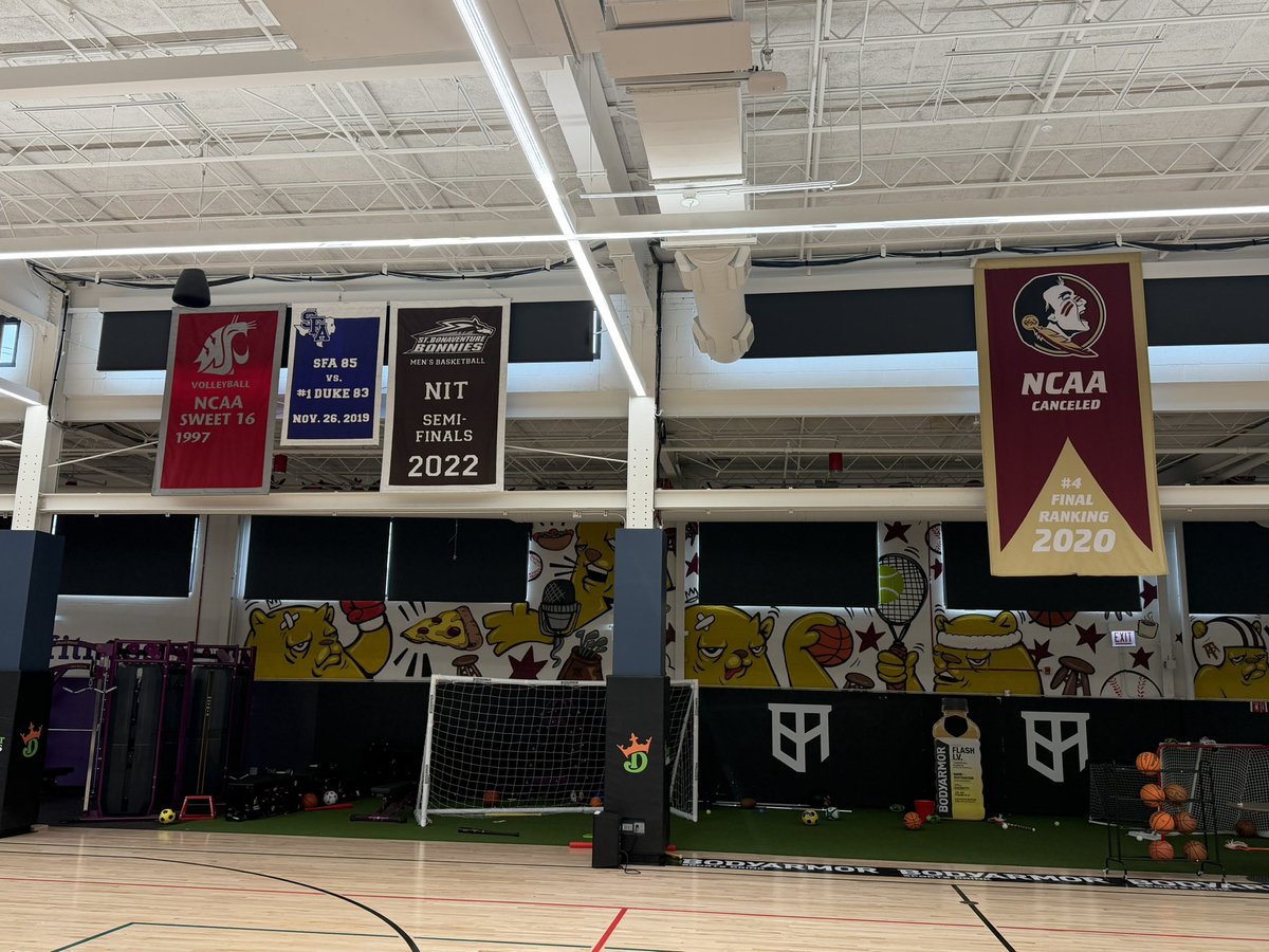 BarstoolBigCat's tweet photo. It’s beautiful https://t.co/8noph6wWOs