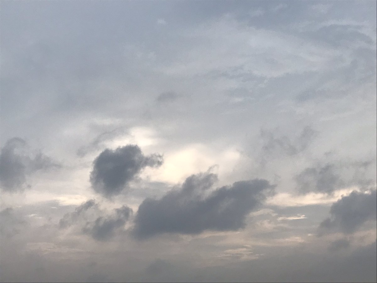 Rkivekimnam's tweet photo. #SkyForJoon 🤍 https://t.co/vieeFePjhV
