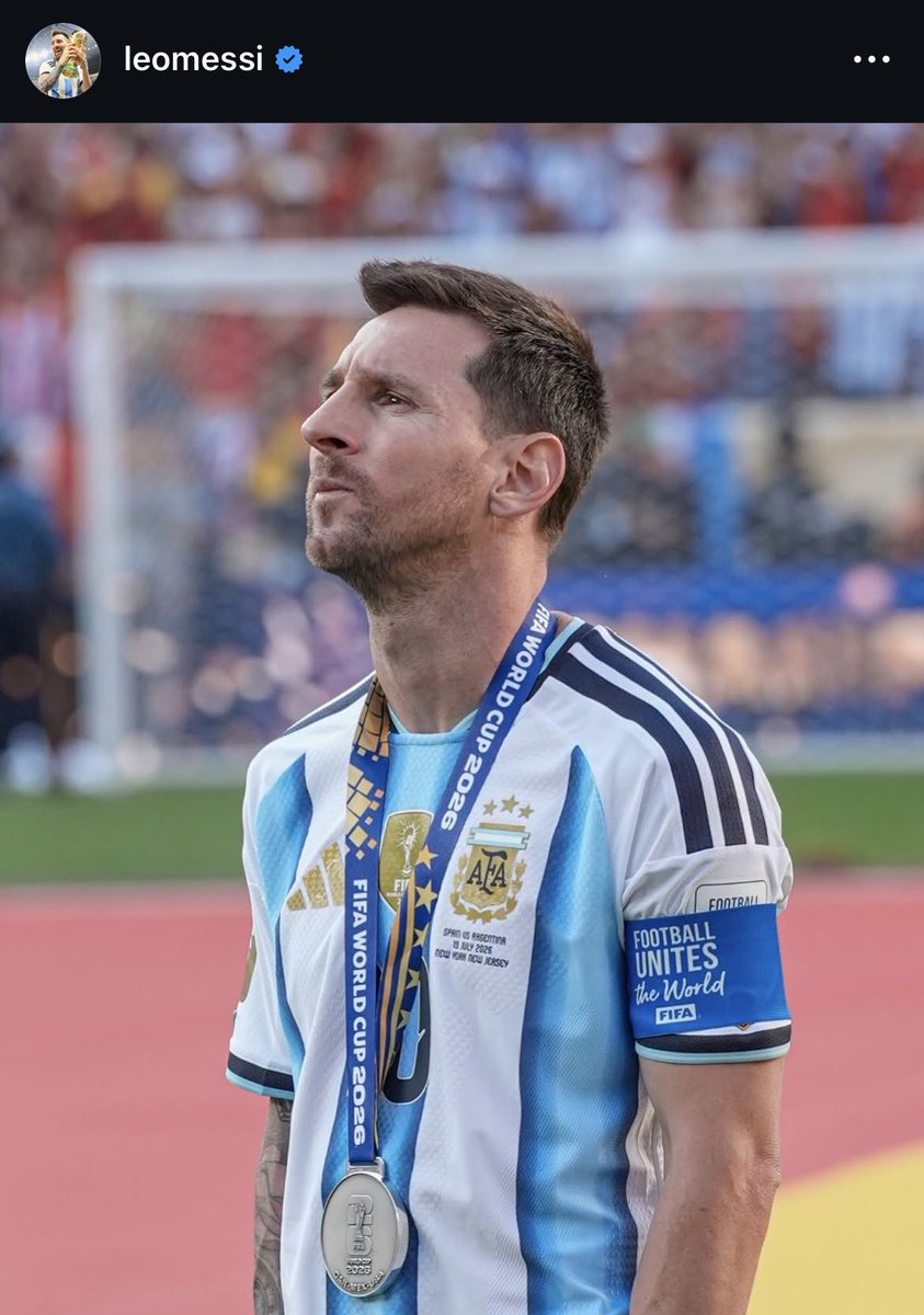 GBarca_'s tweet photo. You’ll always be the best in our eyes. https://t.co/st0Cg93EyL