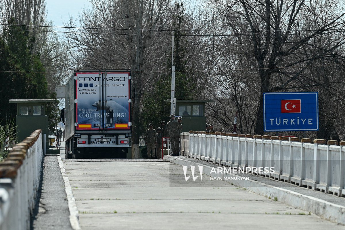 clashreport's tweet photo. NEW: In another quiet step of the Türkiye-Armenia normalization process, Türkiye's Ministry of Trade has added Armenia's official country code "077" to customs declarations. 

The move follows the launch of direct trade between the two countries in May 2026 after Türkiye completed the bureaucratic groundwork. 

Source: Agos