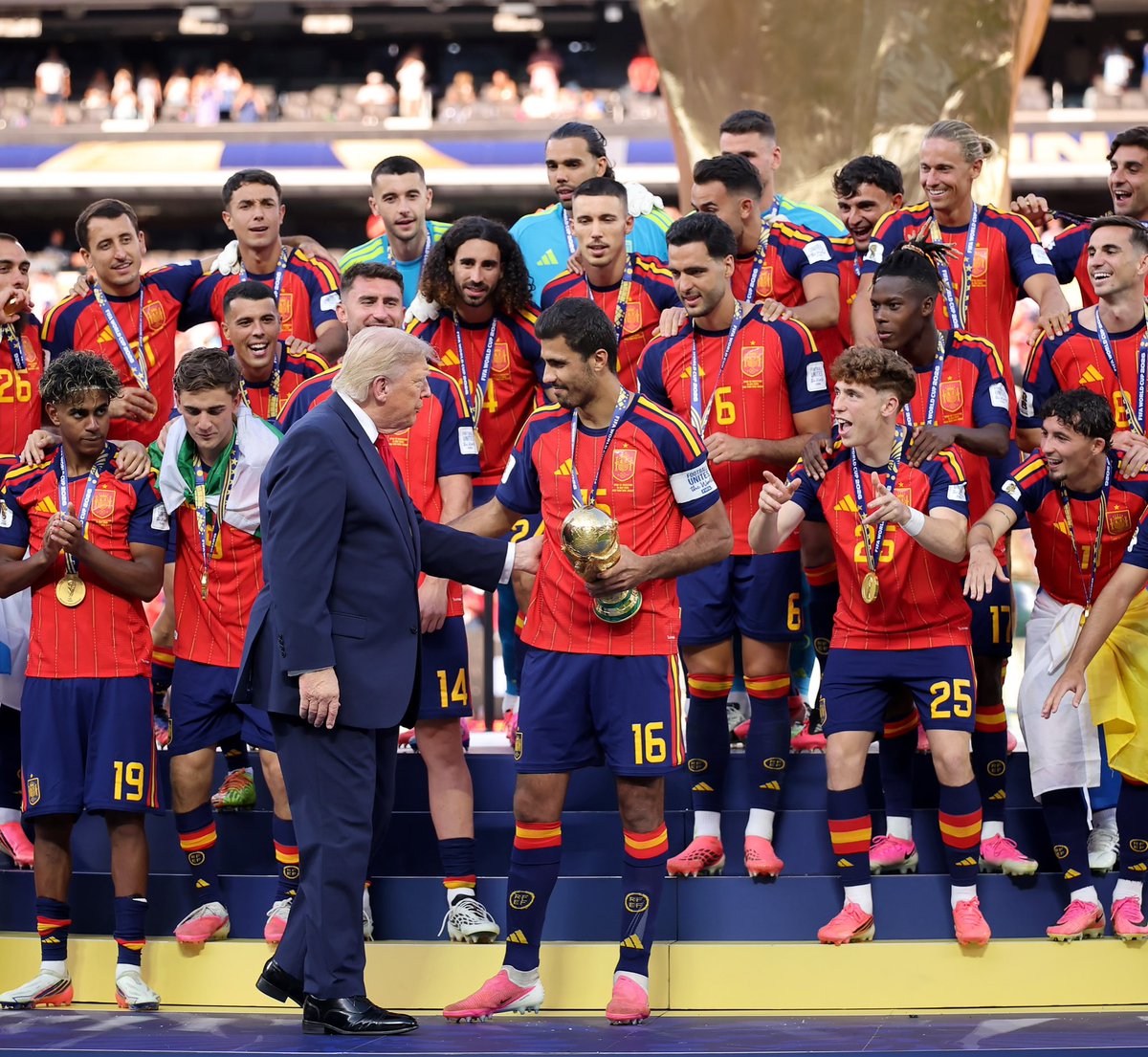 Complex's tweet photo. The 2026 World Cup prize money is officially in 💰

• Spain, 1st place: $51 million • Argentina, 2nd place: $34 million • England, 3rd place: $30 million • France, 4th place: $28 million • Quarterfinalists: $20 million each • Round of 16 teams: $16 million each • Round of 32 teams: $12 million each • Group-stage teams: $10 million each

(via @FortuneMagazine )