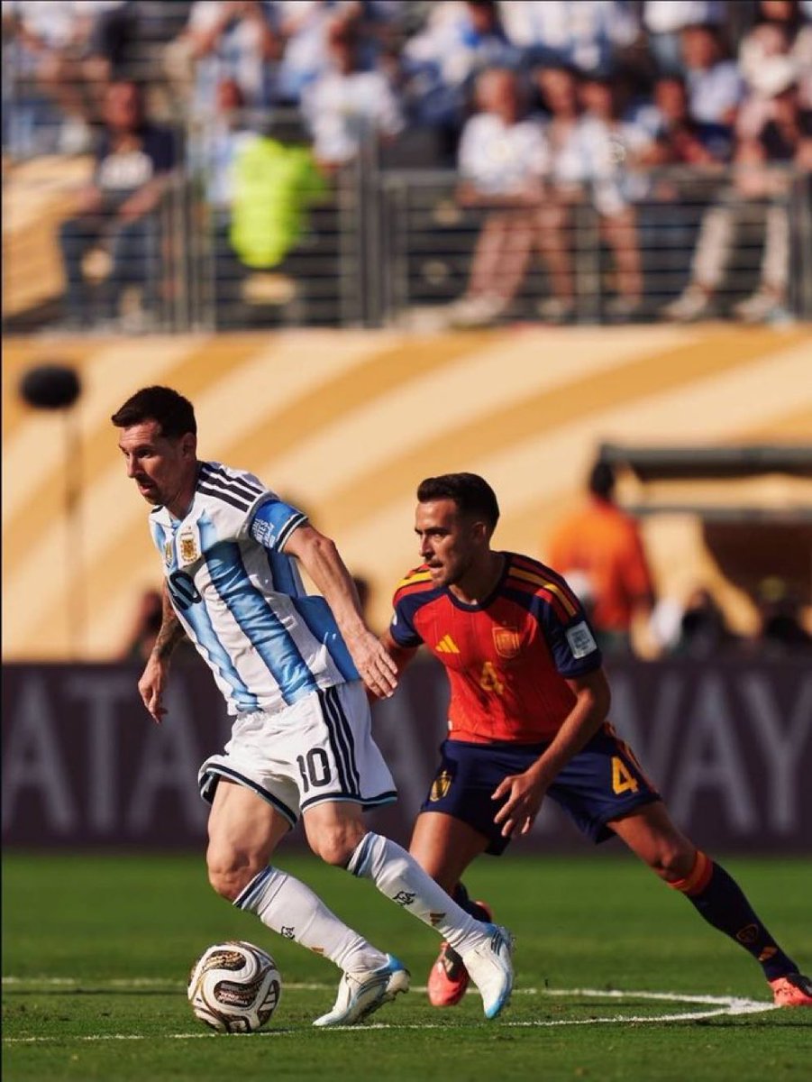 GoalAlertHQ's tweet photo. 🚨 📲 ERIC GARCIA VIA IG :

But if you didn’t know you’d think MESSI posted this 😂 https://t.co/MELn7NFPbG