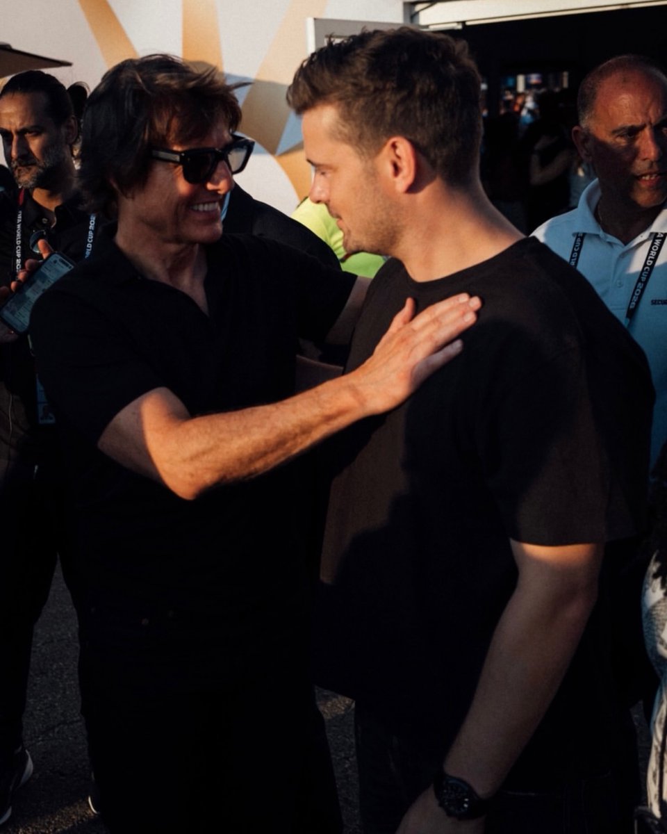 trinodj's tweet photo. Dutch DJ and global electronic music star Martin Garrix was spotted with Hollywood star Tom Cruise at the FIFA World Cup Final in New York City. https://t.co/BFX0Wq5Ytj