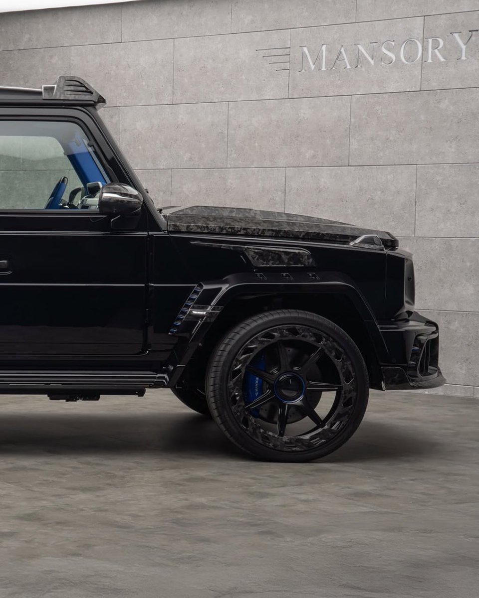 MANSORYofficial's tweet photo. Not every masterpiece is repeated.

Some are built only once.

The MANSORY P720. https://t.co/EggXneBoE7