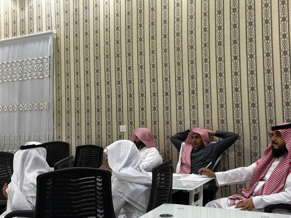 Minhaj_Taleem's tweet photo. نسأل الله أن ينفع بما قُدِّم، وأن يجزي مقدم البرنامج وجميع القائمين عليه خير الجزاء.

#جمعية_منهاج_التعليمية #مكة_المكرمة #طلب_العلم #التعليم #طلاب_الثانوية https://t.co/IswW8FkW0r