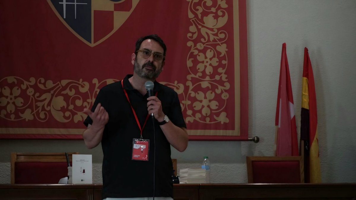 _PCTE_'s tweet photo. Ayer finalizamos la Universidad de Verano con la presentación del nuevo libro publicado por @edtintaroja «Après nous» y, posteriormente, escuchando el cierre de @GarciaAstor.

Con los aprendizajes del pasado, ¡cerremos el paso a la reacción! https://t.co/t5oqFg4hpr