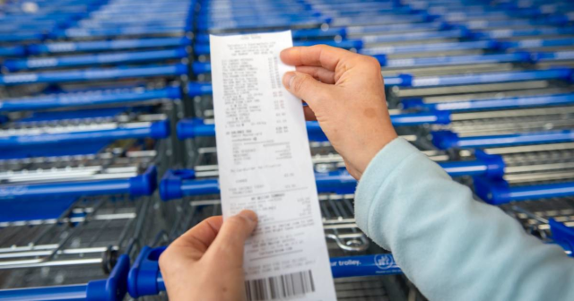 itsHani1's tweet photo. Consumer prices cooled in June, driven largely by lower energy costs, offering some relief for businesses and households. Yet @Retail_Brew says ongoing global uncertainty highlights the importance of staying agile in a shifting economic environment: https://t.co/Dncpo1xNMY https://t.co/nsEiLb5Ws4