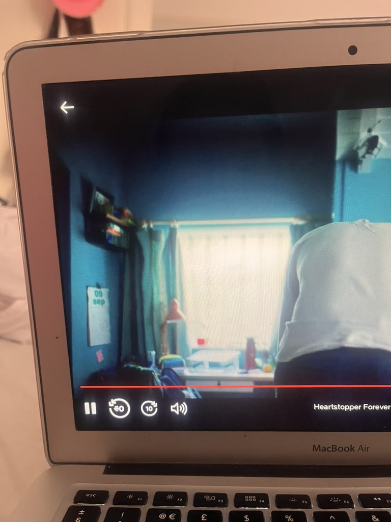lovelikingnickk's tweet photo. just realized the breakup is just after/ during nick’s birthday😭 https://t.co/7DWSdZgNt8