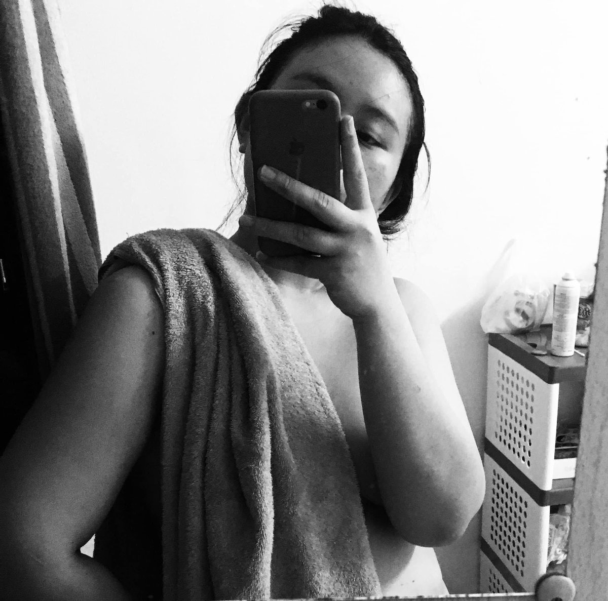 Patcha123321's tweet photo. ทำงานจนดึก จะตี2น้ำยังไม่อาบ  🫣🫣 #สาวอ้วน https://t.co/9WQN1Oq8kE
