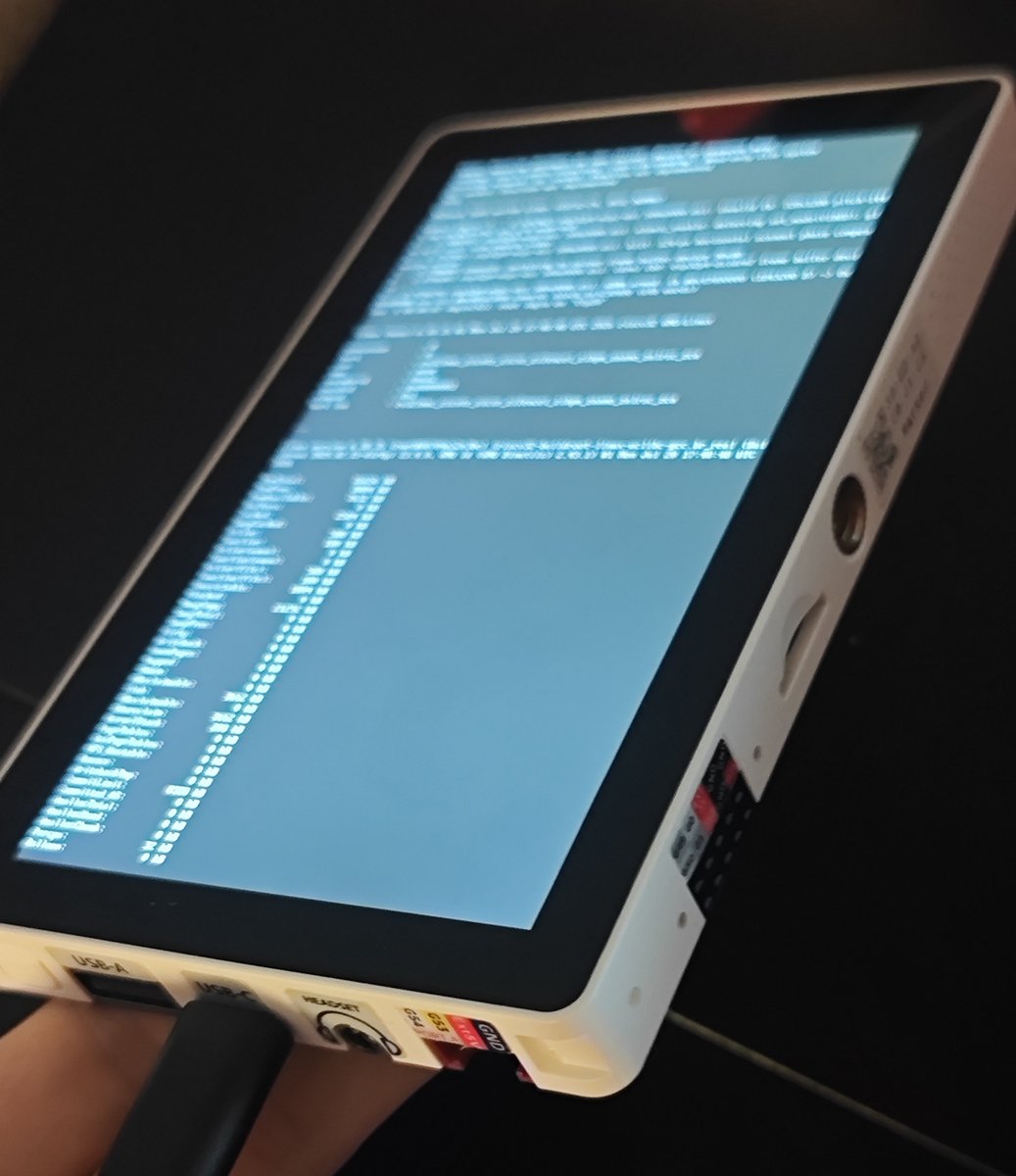 chibibaku1's tweet photo. M5 Stack Tab5にLinux (RISC-V noMMU)移植した！！！

ESP32-P4でLinuxカーネルがネイティブ動作してるのすごすぎ

#M5Stack #Tab5 #Linux #RISCV https://t.co/sJQNYfqHvV