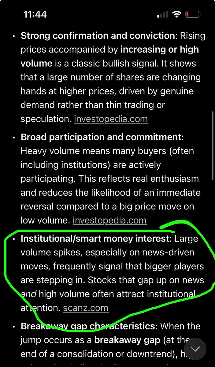StockRetail's tweet photo. today’s AMC volume will be the highest since the first 3 days when @TheRoaringKitty came back. 

Highest volume in over two years.

Go ahead and research what a big jump up on heavy volume means. Especially driven by fundamentals. Here - I’ll save you the time… screenshots… note the institutional investors bit too

😏 
$amc