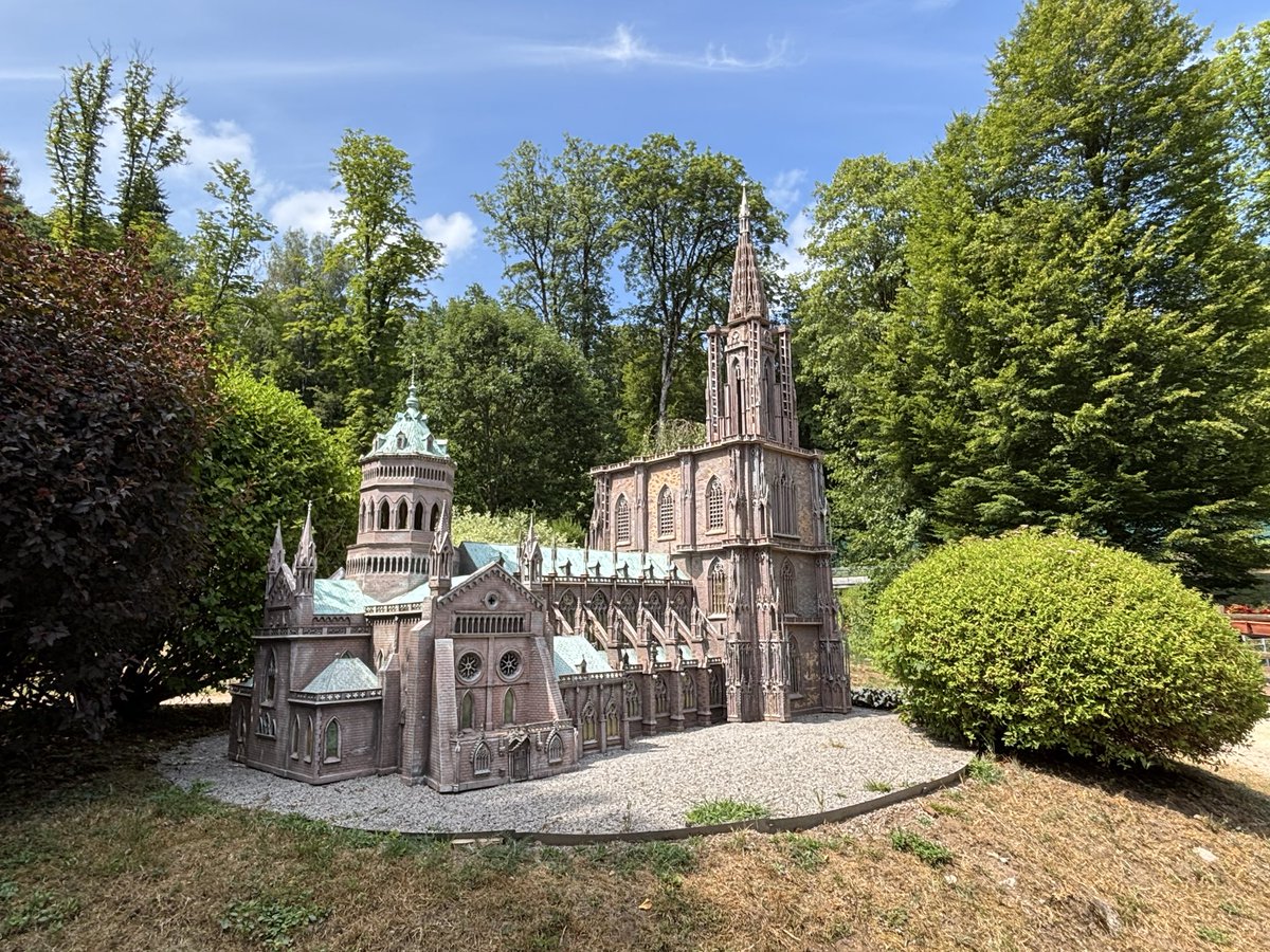 ChrisdEpinal's tweet photo. Plombières-les-Bains - Parc des Miniatures 
Cathédrale de Strasbourg 
Quartier de la petite France à Strasbourg 
Kaysersberg 
Maison Pfister à Colmar https://t.co/rpRqATxVkb
