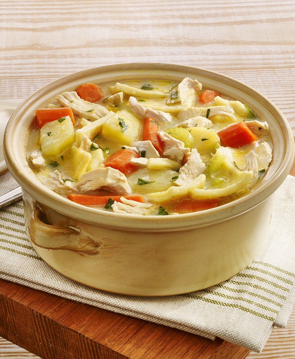 BellandEvans's tweet photo. There’s a lot to love about Pennsylvania — the traditions, the communities, and the comfort foods that bring people together. ❤️

On National Pennsylvania Day, we’re celebrating one of the state’s classics: chicken pot pie. 🥣
#NationalPennsylvaniaDay #PennsylvaniaProud https://t.co/pRIhxVAy1s