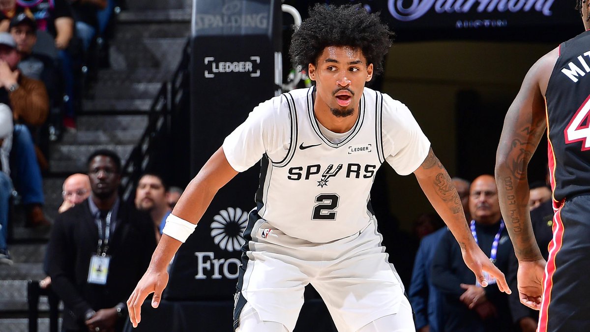 SMHighlights1's tweet photo. When The Spurs Drafted Dylan Harper They Sat Him Down And Told Him He Was Apart Of Their Future No Matter What. Per, @ScoopB 

“I know for a fact that prior to drafting Dylan Harper last year with the No. 2 overall pick, the Spurs front office sat down with Harper and told him directly that he was their future.”