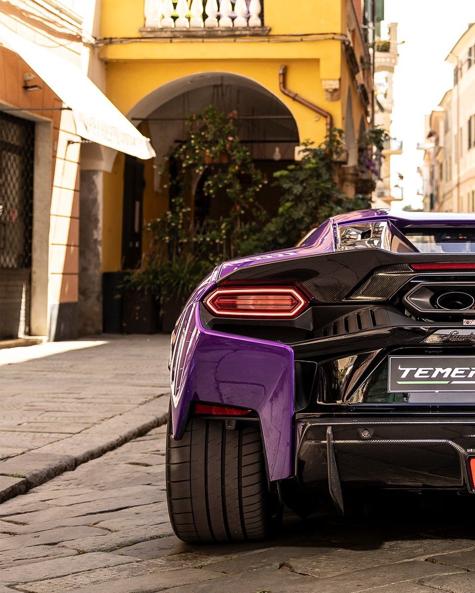 Hushjay24's tweet photo. Lamborghini🇮🇹🇮🇹 https://t.co/2Q8Rxvm0wn