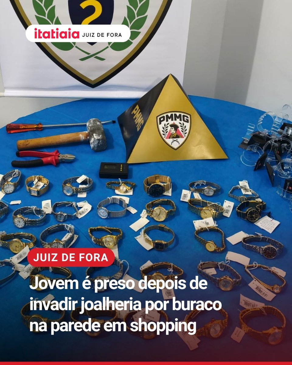 ItatiaiaJF's tweet photo. 📲https://t.co/jo1TgAvoGc
📸 PMMG/Divulgação
📝Joubertt Telles e Roberta Oliveira /Itatiaia

#furto #joalheria #juizdefora #pmmg #pcmg https://t.co/pdvtuEOYMw