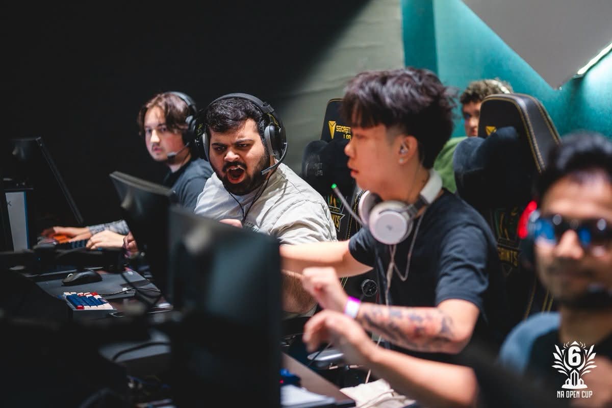 HushedGGs's tweet photo. Big Shouts to the Siege Boys at the NA Open Cup LANS! Yall played the best you could and we are only up from here 😈💫

🎮@Disciple_R6 
🎮@koreyrob_ 
🎮@MuhtasimR6 
🎮@KritzR6s 
🎮@BIRDYR6X 

@R6esportsNA // #BeneathR6 https://t.co/vCknto1Ozz