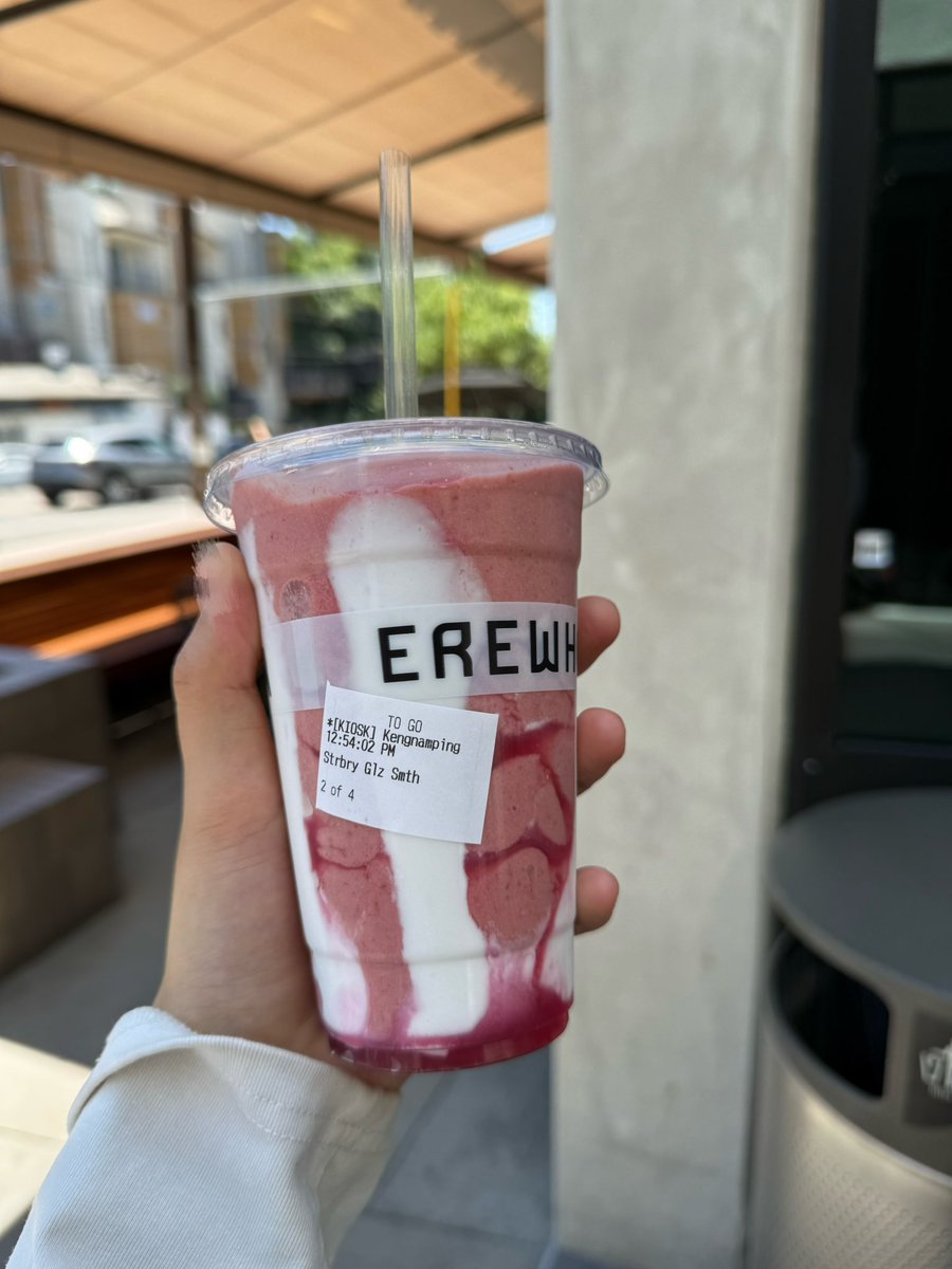 04rewind's tweet photo. ไม่ลืมที่จะ เก่งน้ำปิง

@harit_keng @nampingnapat
#kengnampinginUSA #erewhon https://t.co/e1Rvbu0C86