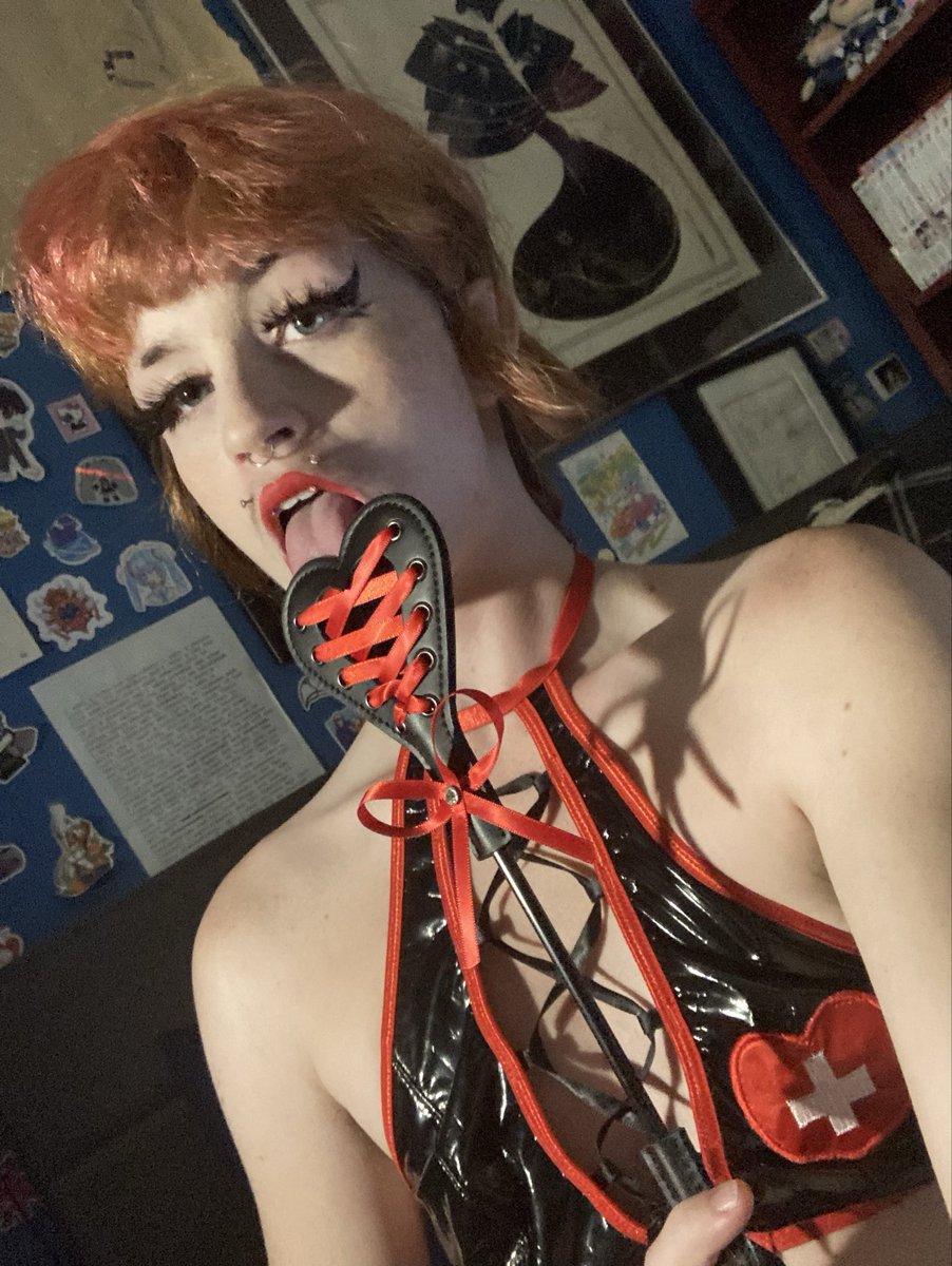 turingtestlove's tweet photo. okay all i did in this was molest my boyfriend but. i looked good last night so y’all get to see :3 https://t.co/L2GUc5a4ZE