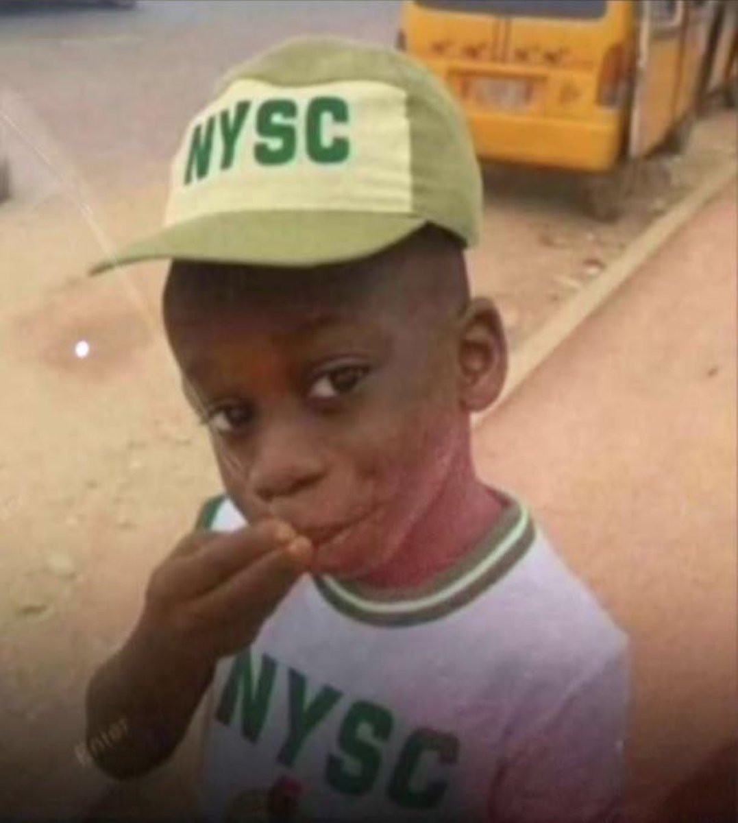 Sir_nercedee's tweet photo. In my PPA area
They no sell food 
But they sell Alcohol 😭

Abeg yunwa nikeji wallahi😭😭
I Neva chop anything since morning 😢🥺 https://t.co/rjpYJsakht
