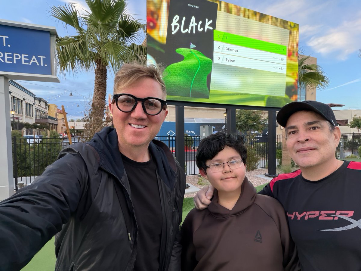 xsfugger's tweet photo. Thanks Johnathan, my son and I enjoyed the 18 holes of mini golf and pointers from the legend himself.  @FATAL1TY https://t.co/Qqei1lsQUc