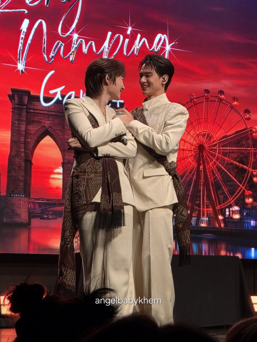 angelbabykhem's tweet photo. in the airport going thru knp photos and crying over how keng looks at namping 😭
#KengNampingㅤㅤㅤㅤ #KengNampinginusaㅤ https://t.co/y5nnj9meQ7