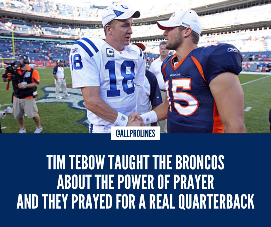 AllProLines's tweet photo. The rest is history #TimTebow #Broncos #PeytonManning https://t.co/QkVUIdHBqc