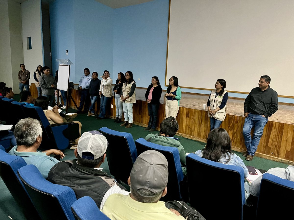 PueblaCOLPOS's tweet photo. Acompañamiento a Facilitadores de Sembrando Vida y representantes de CAC en la definición de Proyectos Territoriales y como parte de la Escuela de Formación Metodológico Nacional (EfMN) del Programa Nacional de Sembrando Vida. https://t.co/AabIdCQvXv