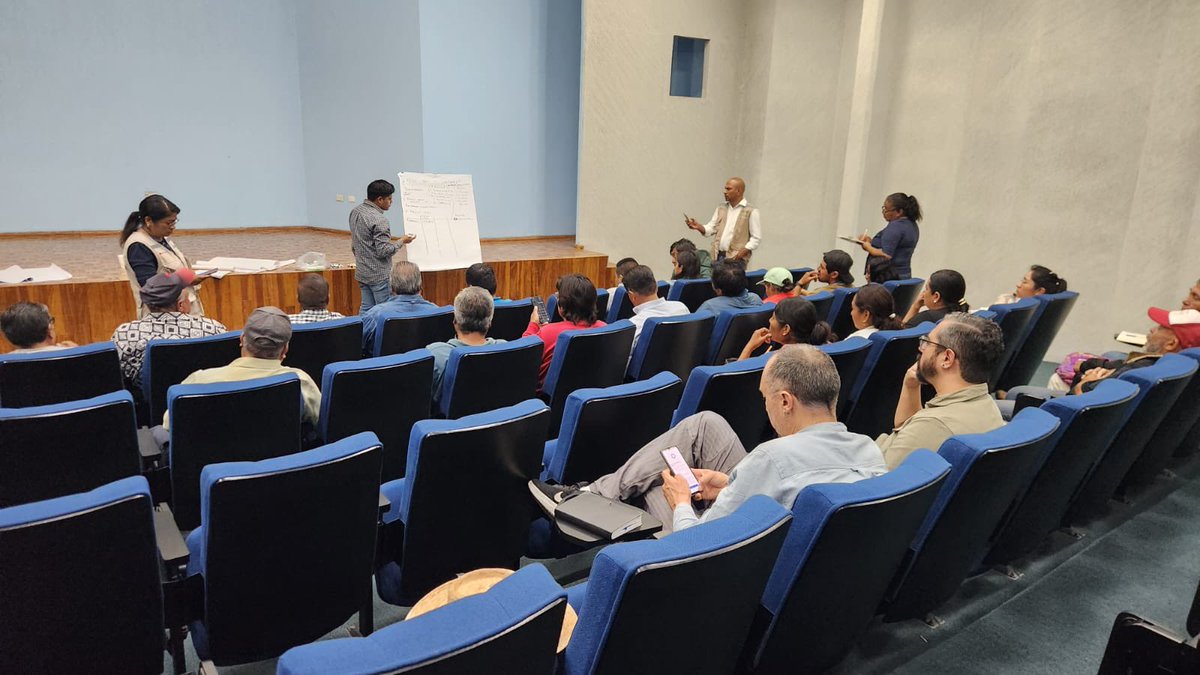 PueblaCOLPOS's tweet photo. Acompañamiento a Facilitadores de Sembrando Vida y representantes de CAC en la definición de Proyectos Territoriales y como parte de la Escuela de Formación Metodológico Nacional (EfMN) del Programa Nacional de Sembrando Vida. https://t.co/AabIdCQvXv