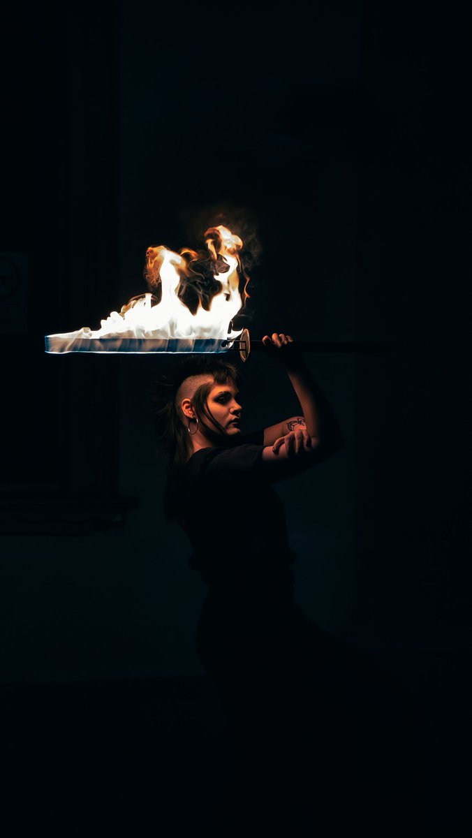 no_mi_botos's tweet photo. Hahaha YUP! #firejuggling https://t.co/nNtiCwxgS5