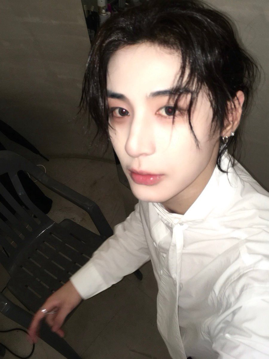 0DONGE's tweet photo. 사랑해 너무사랑해 https://t.co/QeCRMfUg30