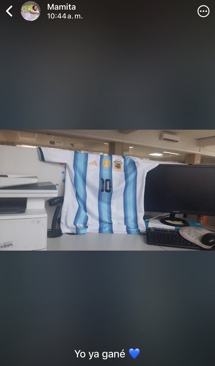 soyelpk's tweet photo. Gracias a mi hermanito la iniciativa de vivir este momento con nuestra viejita ✨🇦🇷

En Familia con empanadas de mi mamá 🫶🏼❤️

Yo ya gané https://t.co/gTs5vHmNoK