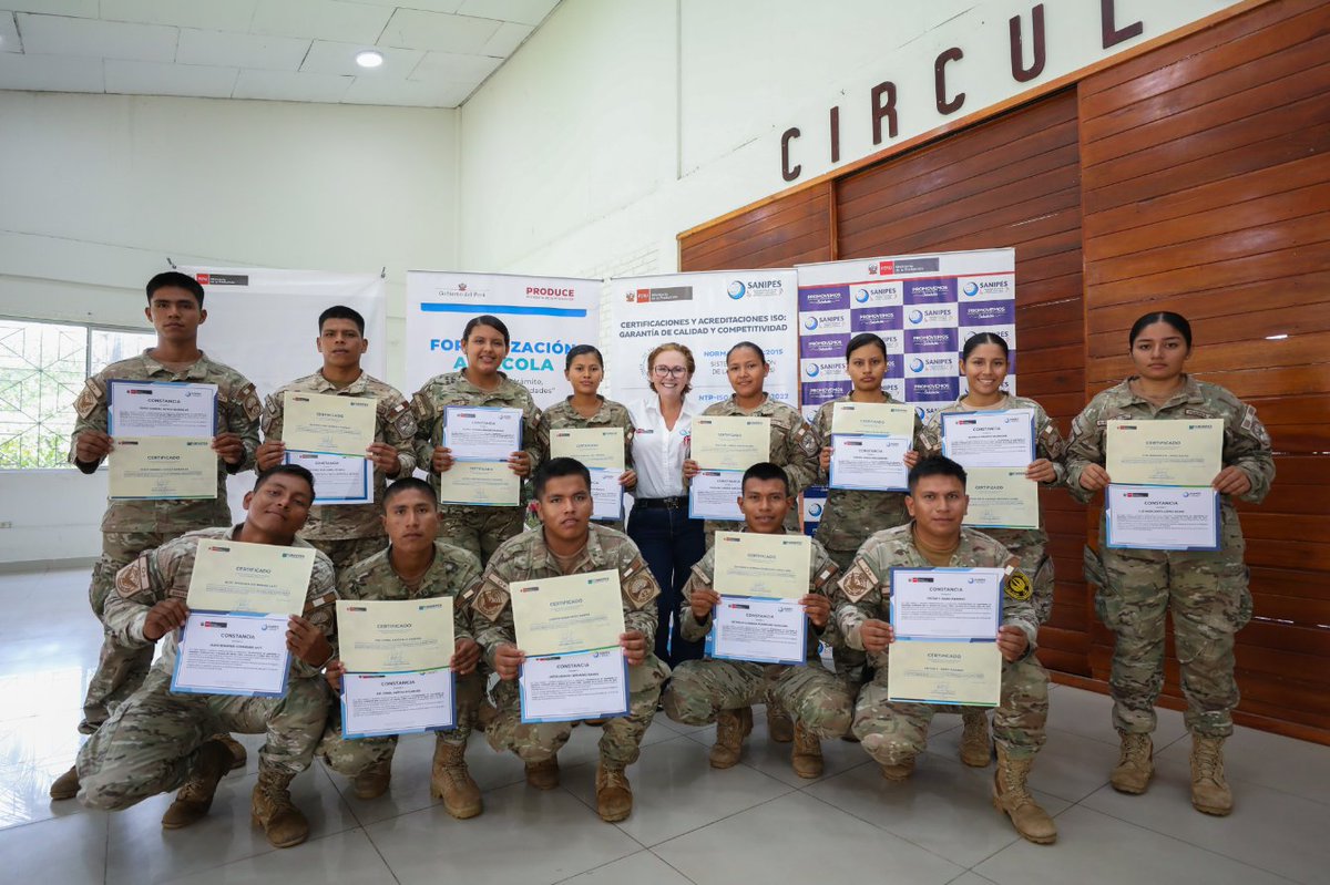 SanipesPeru's tweet photo. 📍#Sanipes clausuró el Primer Programa de Fortalecimiento en Acuicultura Continental, dirigido al personal del Servicio Militar Voluntario de la #FAP, fortaleciendo sus capacidades en normativa sanitaria, bioseguridad, entre otros temas. +
#NotaDePrensa
https://t.co/71n3FsVEfI https://t.co/WBx6FSNF2v