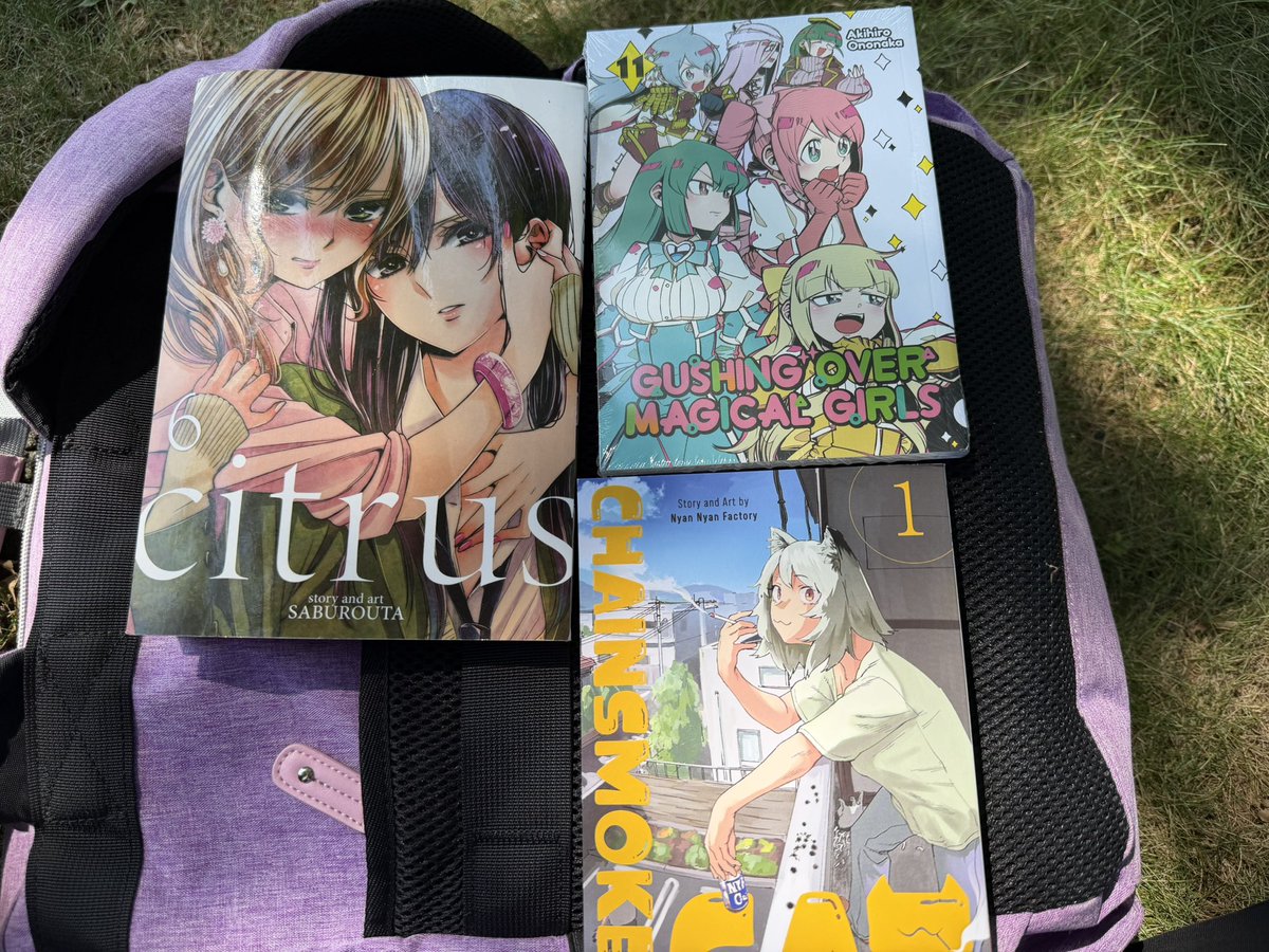 Itsukos's tweet photo. New manga pick ups of the day https://t.co/70iukXYGfI