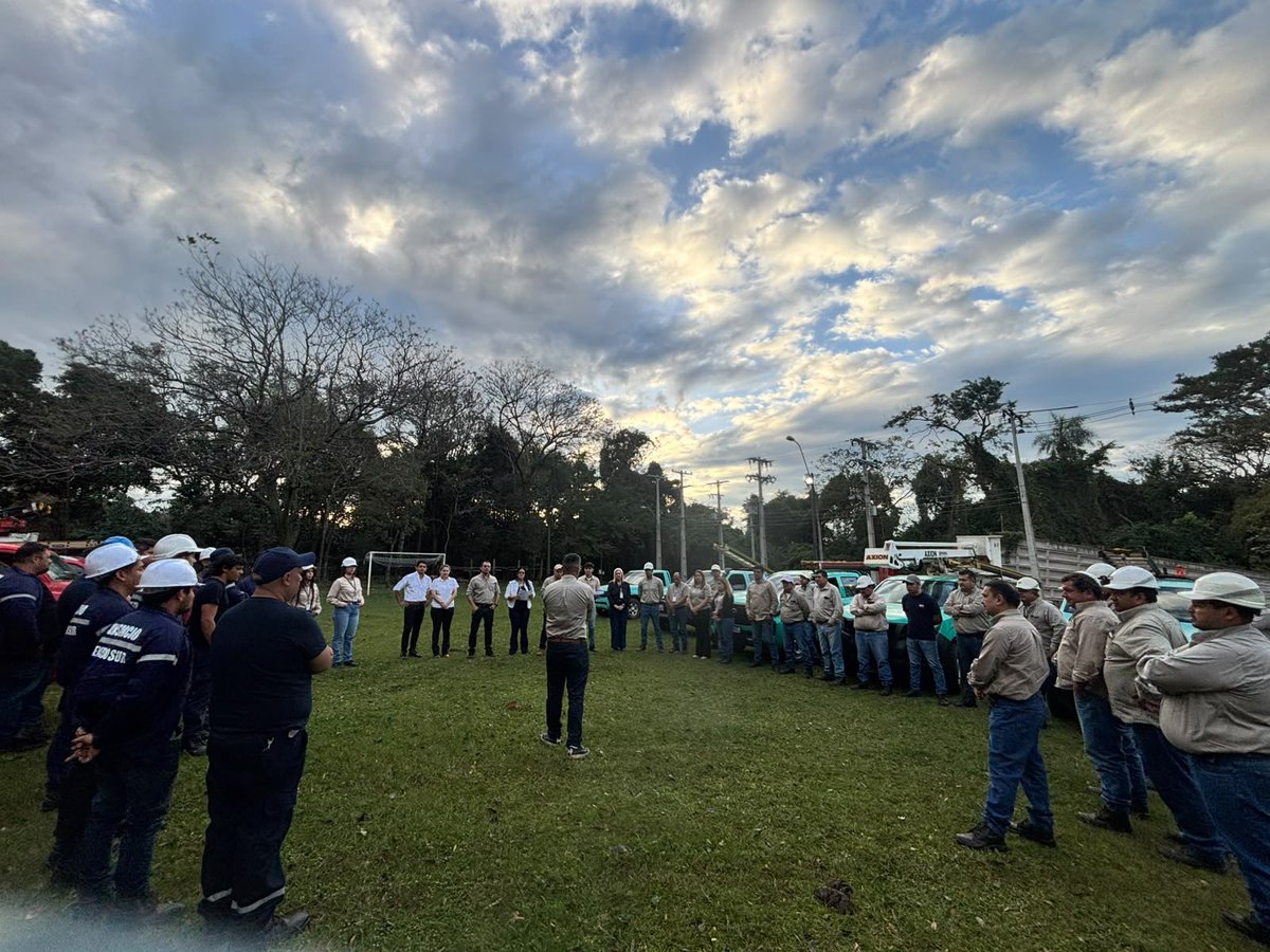 ANDEOficial's tweet photo. ⚡ Operativo de reducción de pérdidas eléctricas y morosidad en el departamento de Paraguarí

Toda la información 👇🏻
Web ➡️ https://t.co/4FeI9sVLGB

#GobiernoDelParaguay https://t.co/ddgKePQb0f