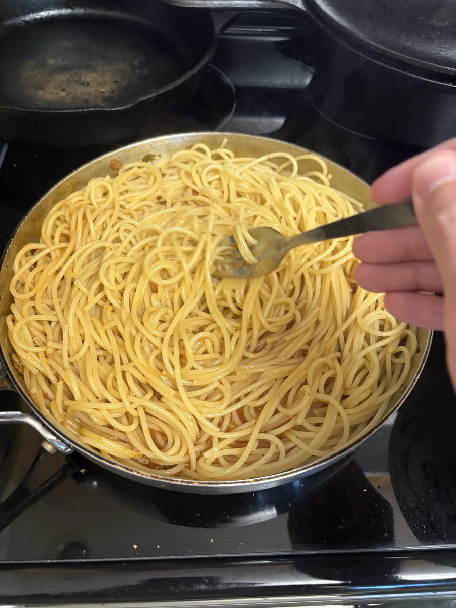 her_eunuch's tweet photo. first time making pasta. is this enough noodles for one person https://t.co/Wclar8tFlG