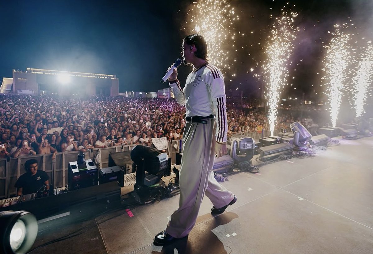 jessestruch_'s tweet photo. TE AMO🥹💜
@AbrahamMateo https://t.co/SficO9LPMF
