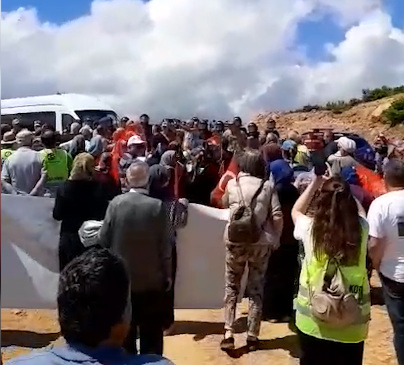 GKarafazli's tweet photo. Korgan’da Yaşam savunucularından Ordu valisine rest “kimin valisisin?” (Video Haber) https://t.co/DC28IruP6t #firma #MADEN #protesto #sondaj #taşyapı #tepki #turnalık organ #vali #yayla #Çevre-Ekoloji https://t.co/NQgmmjyym3